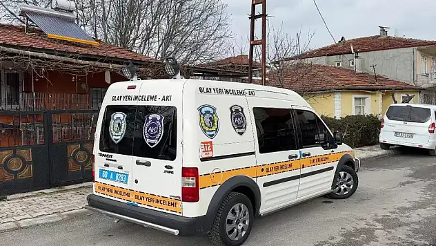 Arkadaşını baltayla öldürüp, 'Ben adam öldürdüm' diye bağırdı