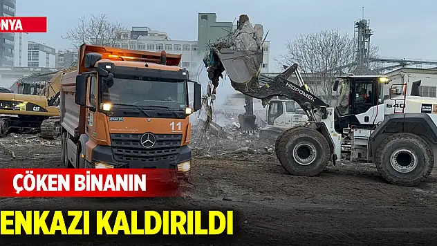Konya'da çöken binanın enkazı kaldırıldı
