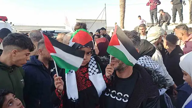 İsrail'in serbest bıraktığı 16 Filistinli Gazze'de