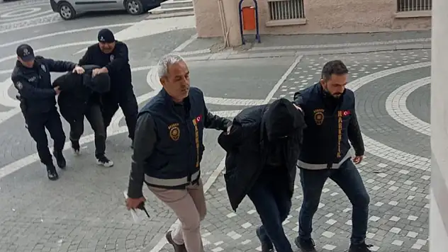 Konya'da 14 bin 270 uyuşturucu hap ele geçirilen araçtaki şüpheli tutuklandı