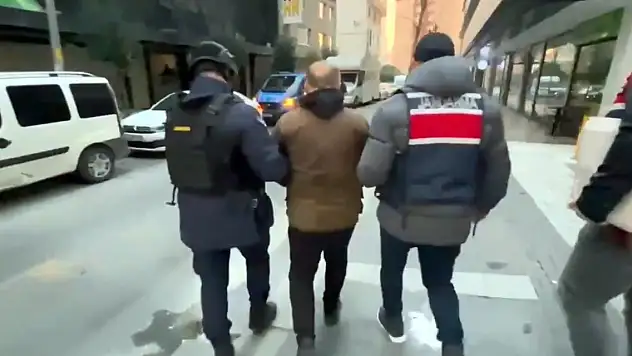 DEAŞ terör örgütüne 24 ilde operasyon: 100 şüpheli yakalandı