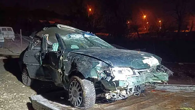 Hurdaya dönen otomobilin sürücüsü öldü