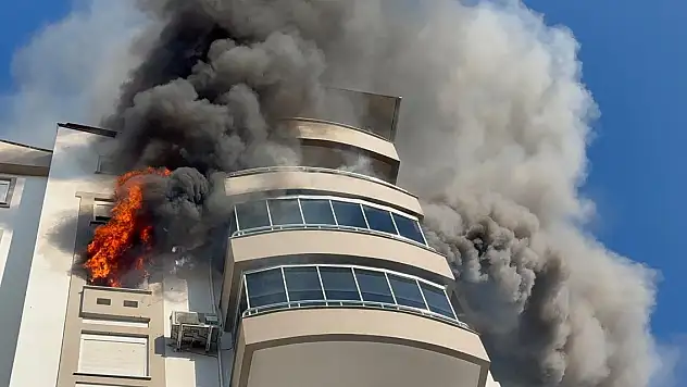 Torununa pişi yapmak için ocakta unuttuğu yağ, yangın çıkardı