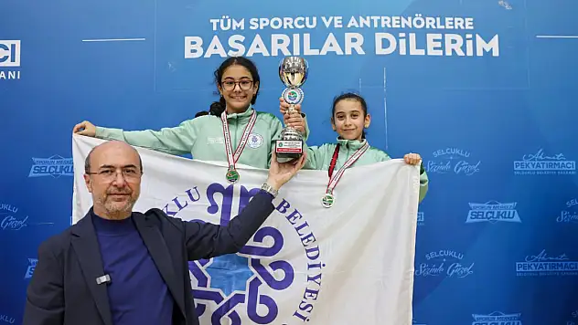 Masa tenisi turnuvasına Selçuklu Belediyespor damga vurdu