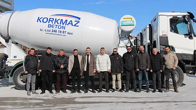 Buyruk Grup'tan Ünal Korkmaz Hazır Beton filosuna 7 yeni Renault Trucks!