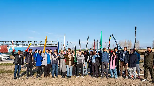 Konya'da teknolojiye meraklı gençlere tam destek