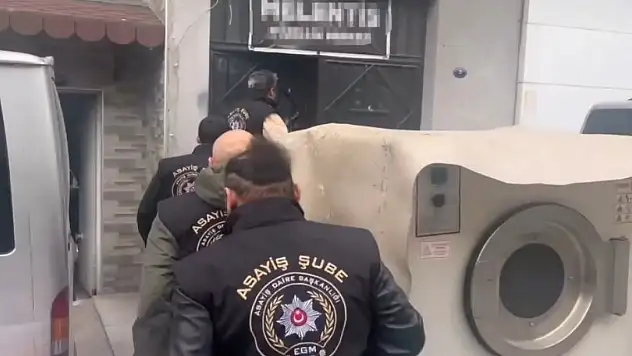 Masaj salonuna fuhuş baskını!