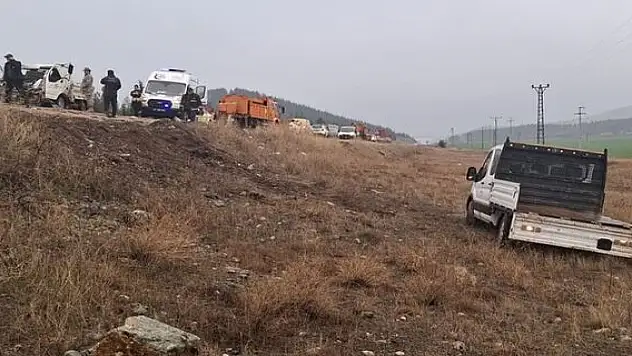 Gaziantep'te iki kamyonet çarpıştı: 1 ölü, 1 yaralı