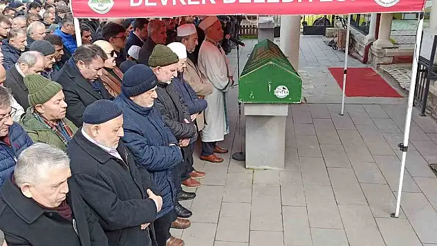 Görev yaptığı camiden cenazesi kaldırıldı