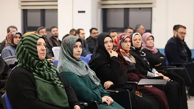 'Çocuğumun farkındayım bunun için kurstayım'