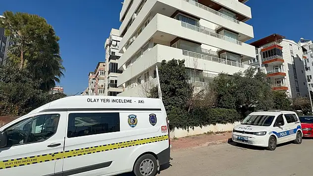 Gazeteci evinde ölü bulundu