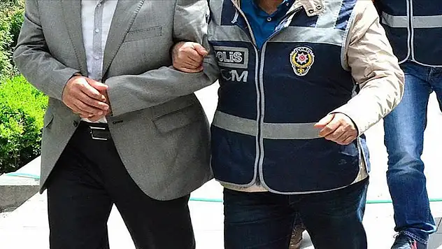 2 ilde FETÖ/PDY operasyonu: 5 gözaltı kararı