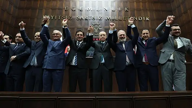 10 belediye başkanı AK Parti'ye katıldı! İşte o isimler