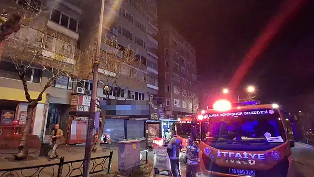 Bursa'da yangın çıkan ofiste bir kişi ölü bulundu