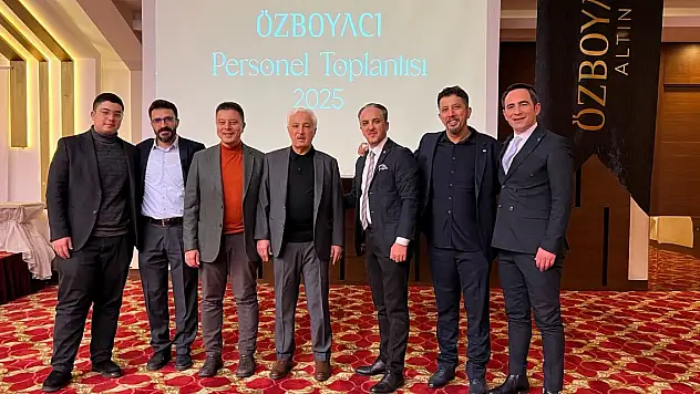 Özboyacı Ailesi personel toplantısında bir araya geldi