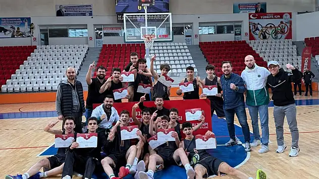 Karatay Belediyespor başarıya koşuyor