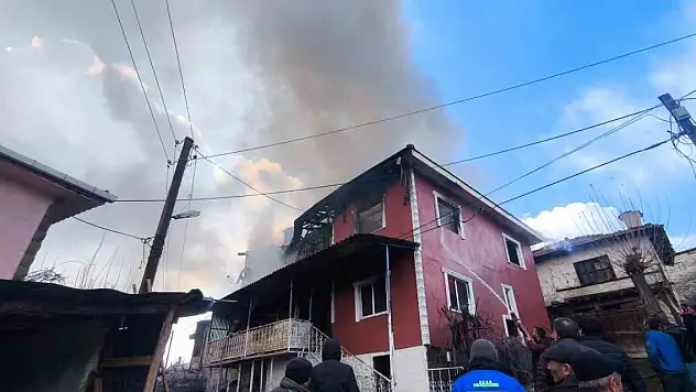 Baca yangını evi küle çevirdi