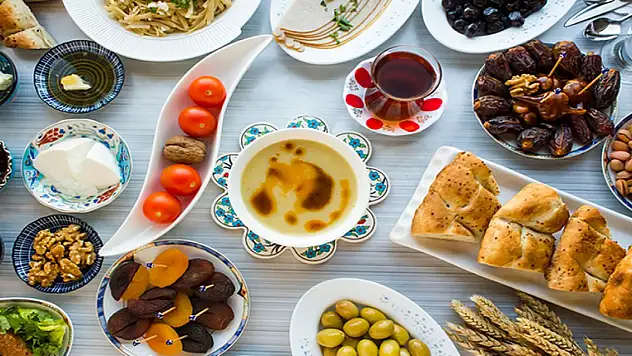 İftarda ve sahurda neler tüketilmeli?