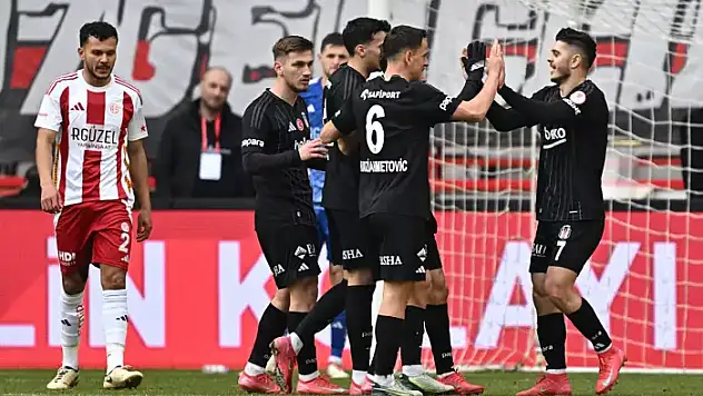 Beşiktaş Antalya'da hata yapmadı! Kupada çeyrek finale yükseldi