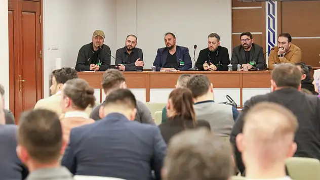 Konya Reklamcıları 'Kolektif Dönüşüm Hareketi' ile bir araya geldi