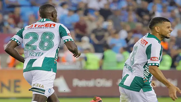 Konyaspor-Trabzonspor rekabetinde kim önde?