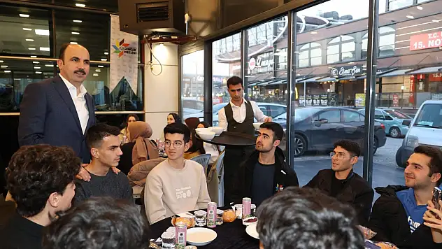 Altay: Büyük Türkiye'nin güçlü yarınlarını gençlerimizle inşa ediyoruz