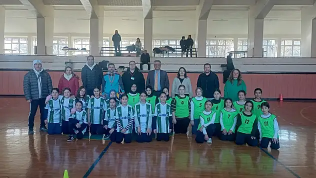 Meram'da öğrenciler kıyasıya mücadele etti