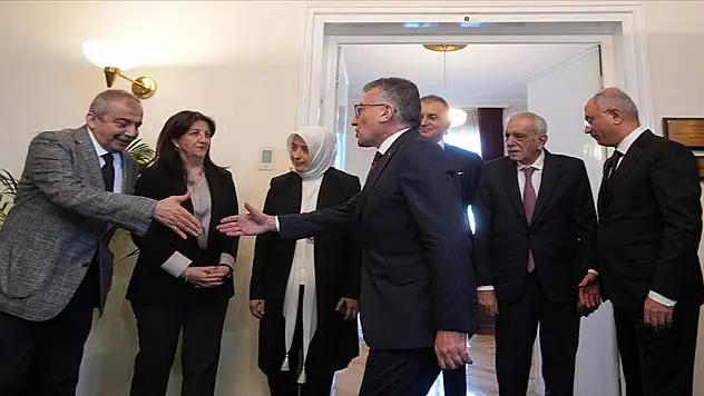 Son Dakika! DEM Parti heyetinden AK Parti ve MHP'ye ziyaret