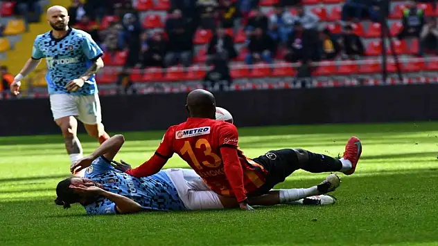 Rakiplerinden Konyaspor'a kötü haber!