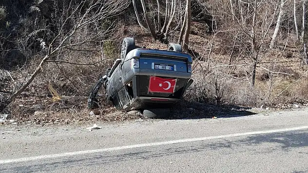 Otomobil takla attı: 1'i çocuk 6 yaralı