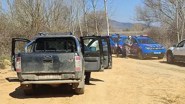 Kamyonetinde başından vurulmuş halde ölü bulundu