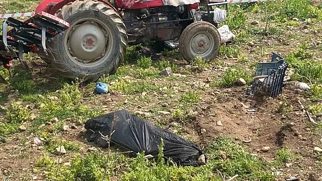 Traktörün altında kalarak hayatını kaybetti