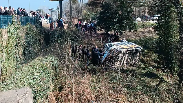 Futbolcuları taşıyan minibüs kaza yaptı: 7 yaralı