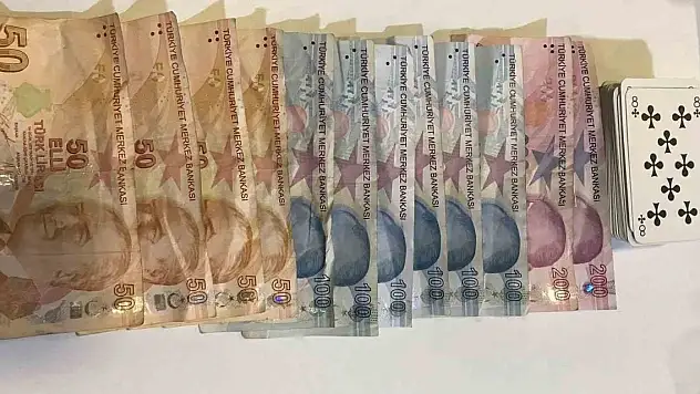 Kumarcılar suçüstü yakalandı