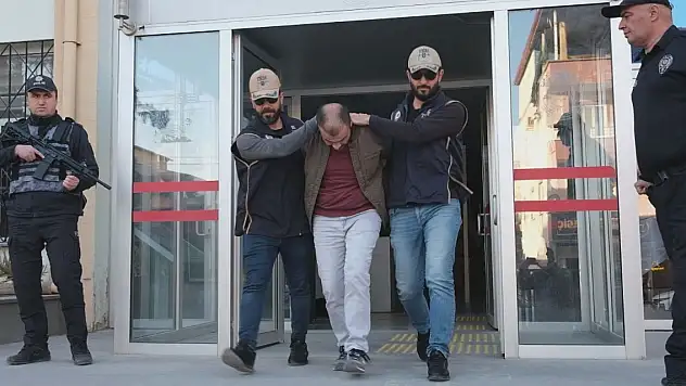 Cumhurbaşkanı ve ailesine hakaretten tutuklandı