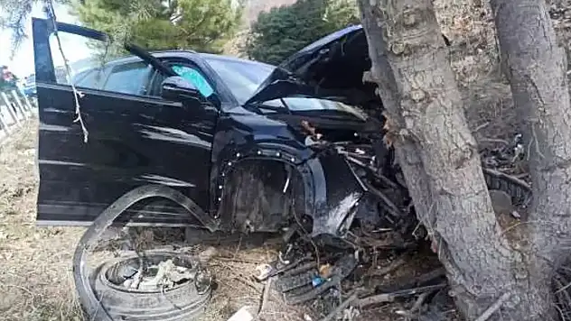 Belediye başkanı ve ailesi kaza geçirdi