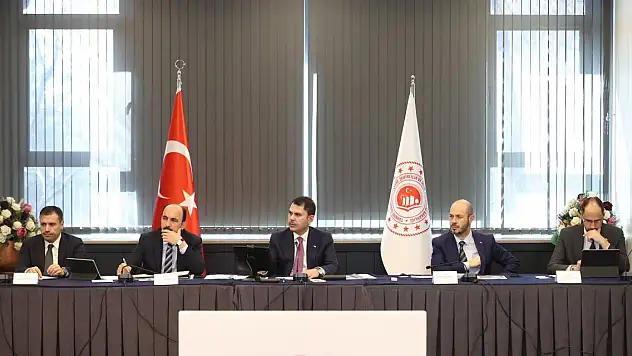 Bakan Kurum AK Parti Konya il teşkilatıyla Konya'nın yeni ihtiyaçlarını belirledi