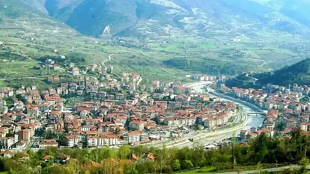 Türkiye'de en yüksek sıcaklık o ilçede ölçüldü