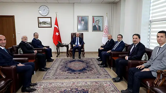 Vali İbrahim Akın'dan sağlıkçılara teşekkür