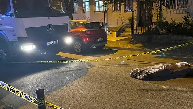 Çöp kamyonunun altında kalan yaşlı kadın hayatını kaybetti