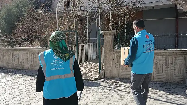 Yetim ailelere Ramazan ziyareti