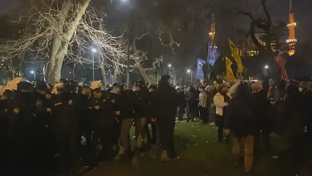 Bakan Yerlikaya: Gösterilerde 16 polis yaralandı, 53 kişiye işlem yapıldı