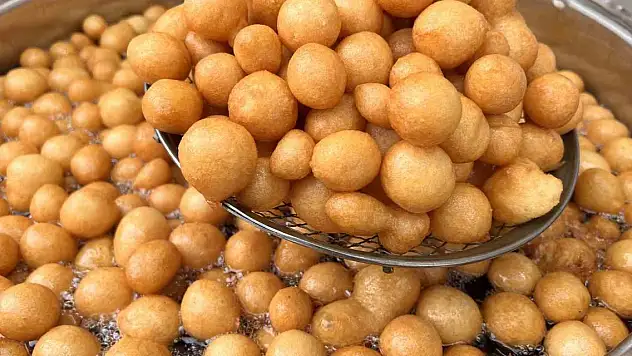 Konya'da geleneksel lokma tatlısına rağbet