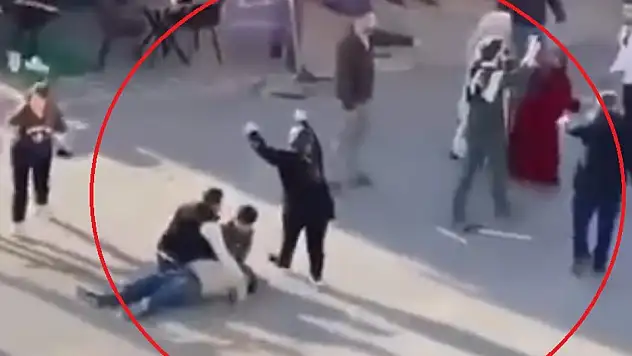 Döner bıçaklı kavgaya tıraş olan polis müdahale etti