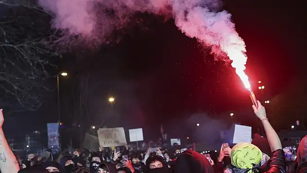 Son Dakika! Yasa dışı gösterilerde 1418 şüpheli gözaltına alındı