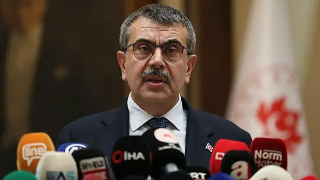 Bakan Tekin'den 'Eğitim-Sen' açıklaması: Hukuki adımları atarız