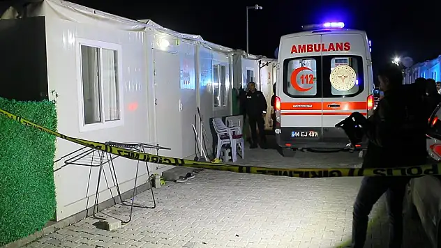 Oğluyla tartışan kişiyi tüfekle öldürdü