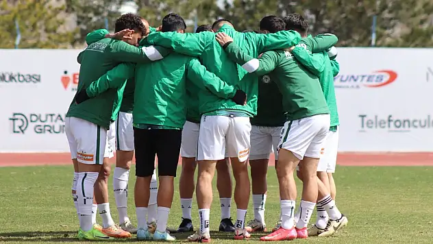 1922 Konyaspor kritik maça çıkıyor, canlı izle!