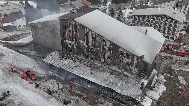Uludağ'da otel yangını, 2 ölü