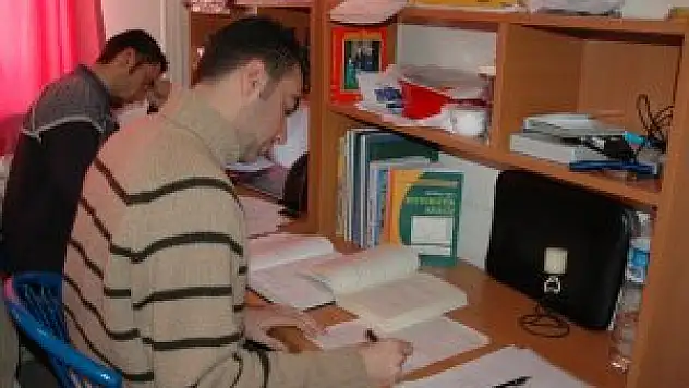 Öğrenci yurtları yarın açılıyor